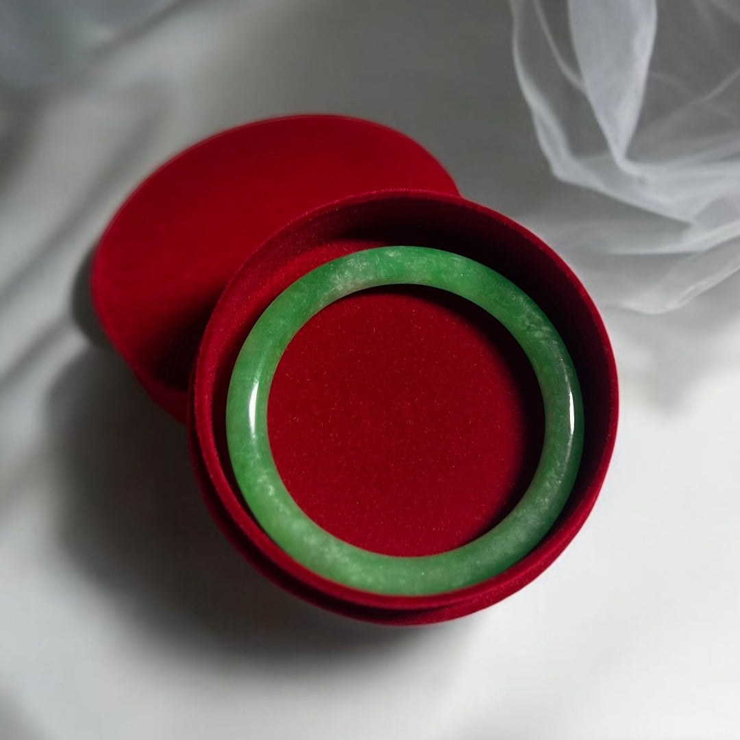 Emerald Radiance Bangle
